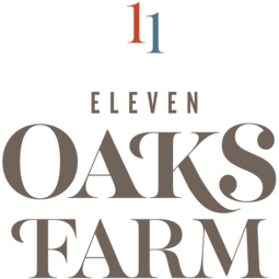 11 oaks farm logo